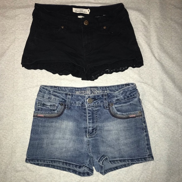 H&M Other - ⭐️Host Pick⭐️ Girls Jean Shorts Lot of 2 A15